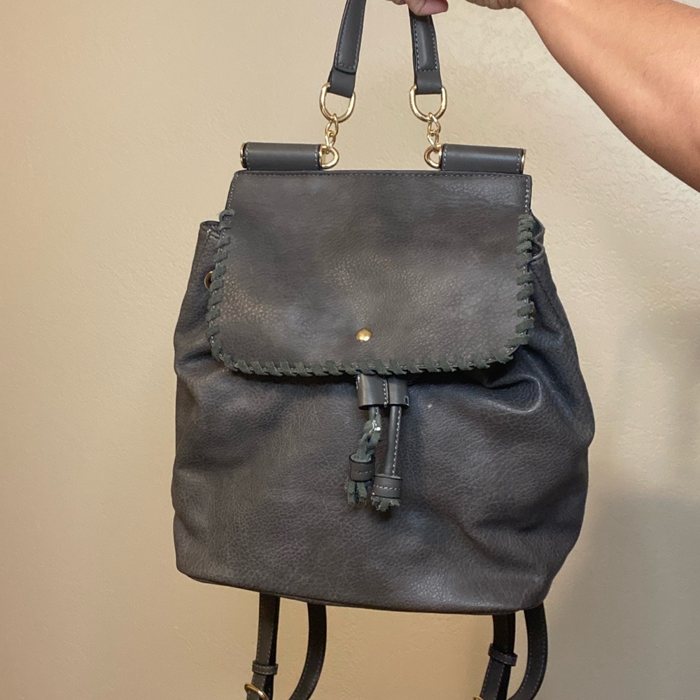 Grey backpack - Picture 6 of 6